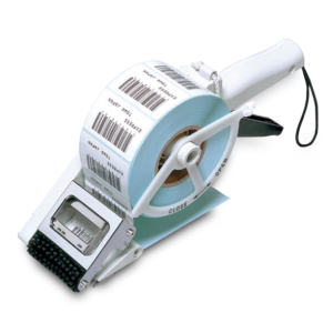 Rankenos ir spausdinimo mechanizmo su etikečių ritiniu etikečių spausdintuvas, fone izoliuotas.